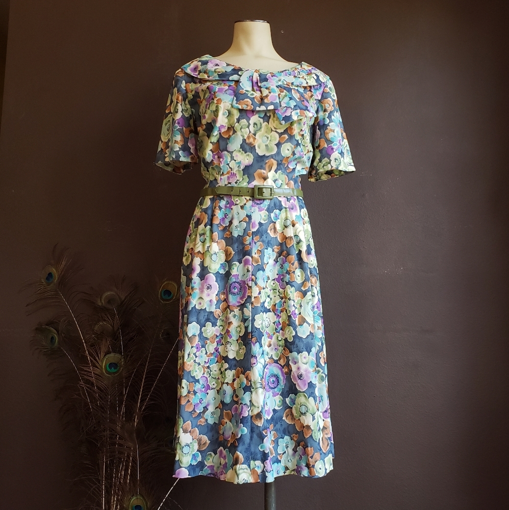 VTG 60s Floral Dress with Bow